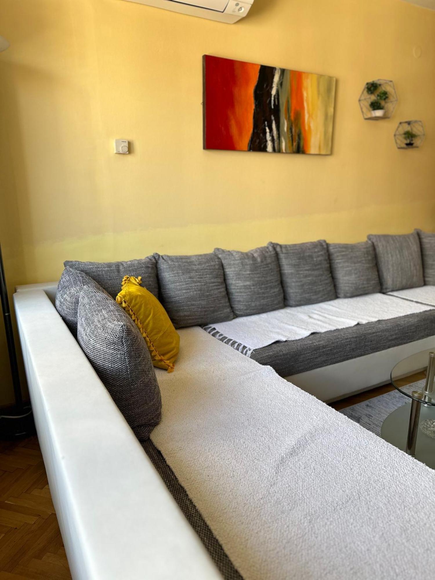 Aurelio Centar Apartment With Balcony And Free Parking Сараєво Екстер'єр фото
